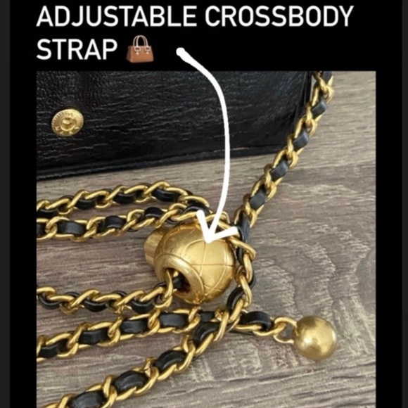 Chic Black Leather Chanel wallet on a chain bag - Picture 5 of 14